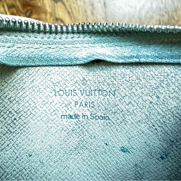 Louis Vuitton Damier Azur Key Cles - Picture 5 of 8